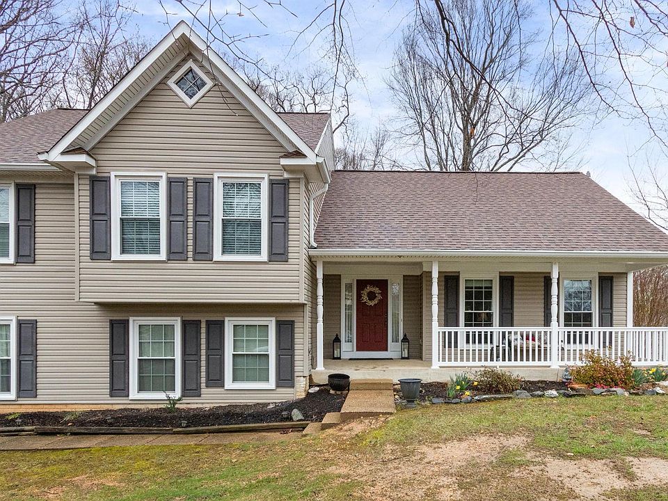 1st image of 2 Baldwin Dr