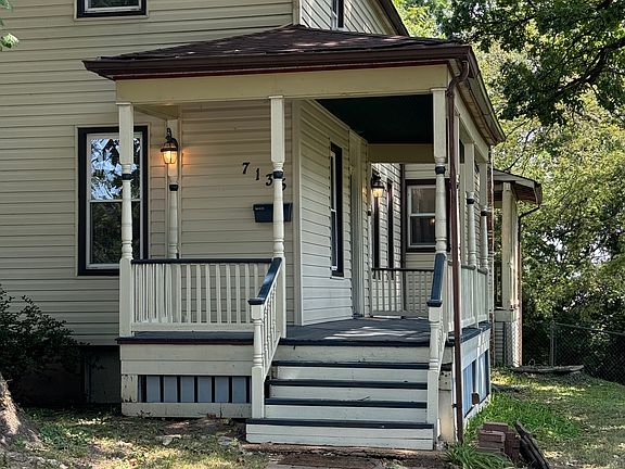 2nd image of 7135 Saint James Sq