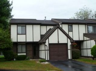 12 Ruby Cir, Poughkeepsie, NY 12603