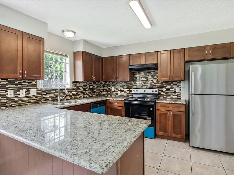11710 Old Telegraph Rd — Photo 11