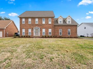 540 Raquelle Dr, Bowling Green, KY 42103