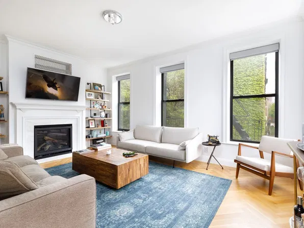 230 Washington Ave APT 2, Brooklyn, NY 11205