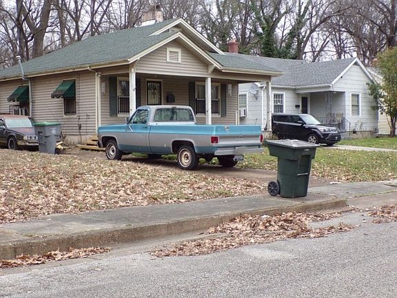 3rd image of 3332 Douglass Ave