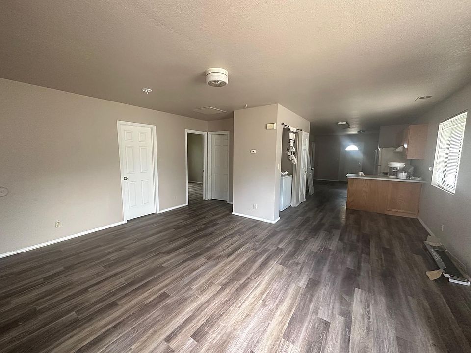 1st image of 631 S O'Leary St #1