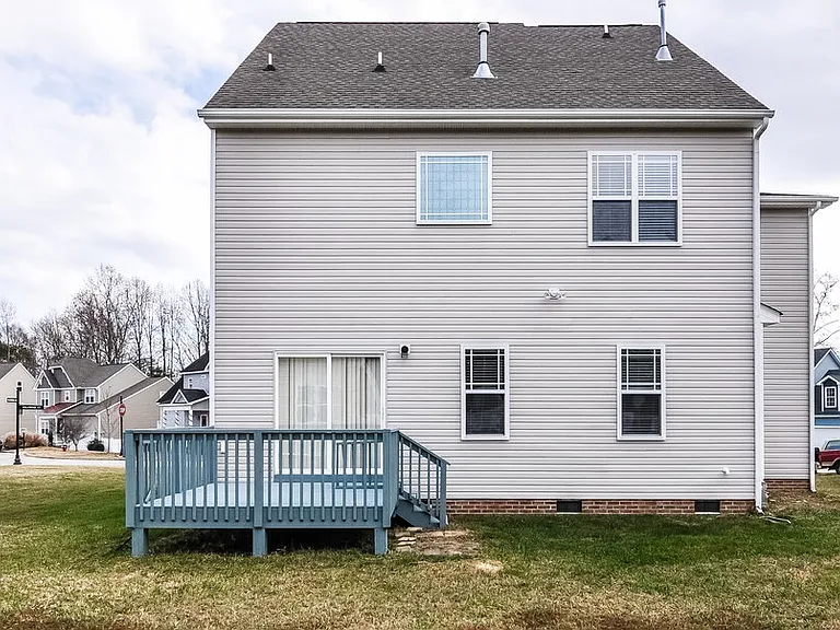 16 Hollyridge Ct — Photo 15