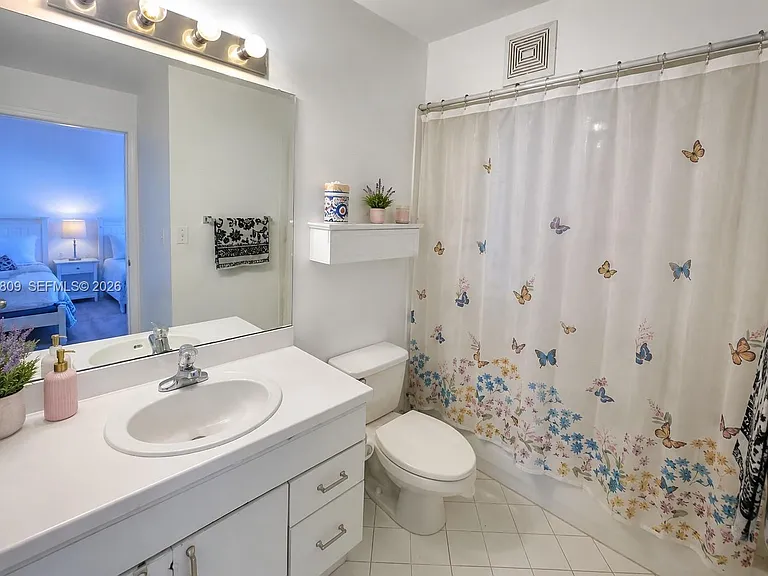 2078 Madeira Dr #0 — Photo 6