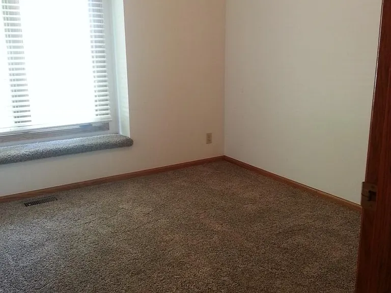 5426 Channel Dr — Photo 6