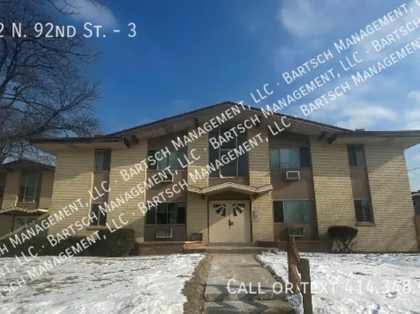 4552 N 92nd St #3, Milwaukee, WI 53225