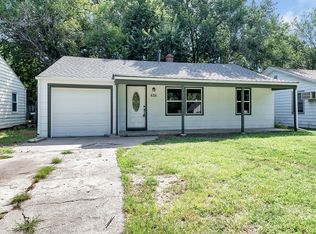 828 S Pershing St, Wichita, KS 67218