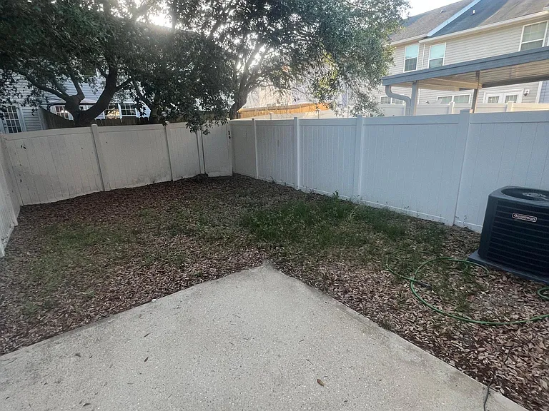 335 Crooked Pine Trl — Photo 9
