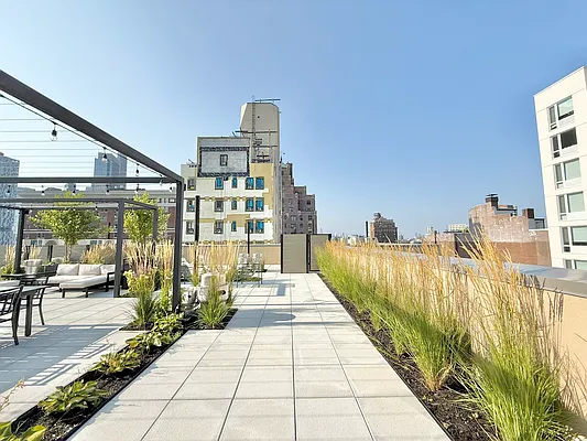 Rented by Watermark Capital Management LLC | media 19