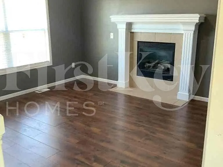 7719 E 165th St — Photo 3