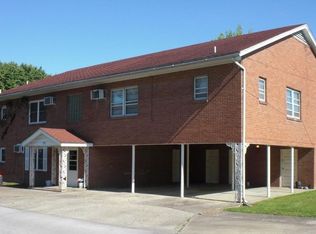 424 S 16th St #2, Herrin, IL 62948