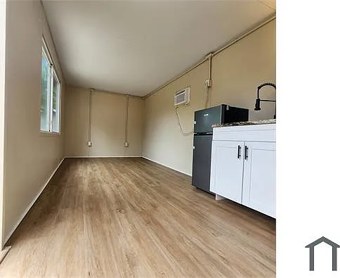 1709 W Humphrey St #C — Photo 3