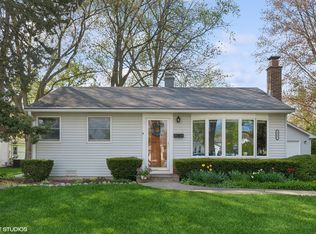 2305 Jay Ln, Rolling Meadows, IL 60008