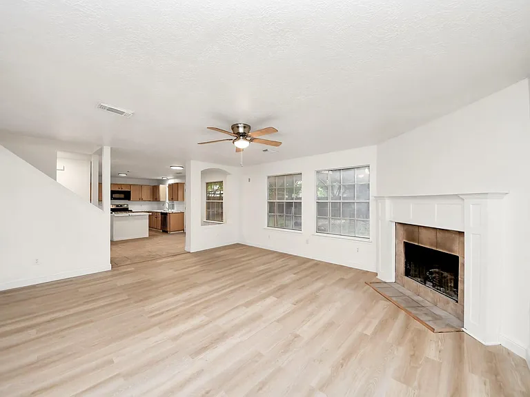 3046 Texas Oak Dr — Photo 28