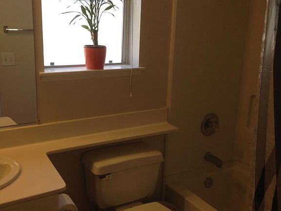 2nd image of 6011 Cottage Pl