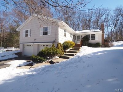 81 Cherry Hill Rd, Fairfield, CT, 06825