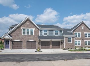 2558 Crosshill Dr, Crescent Springs, KY 41017