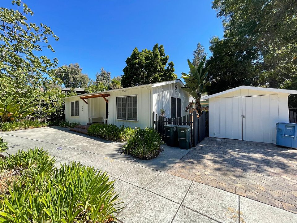 1st image of 744 Palo Alto Ave