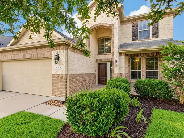 10126 Naples Cliff Ct, Cypress, TX 77433