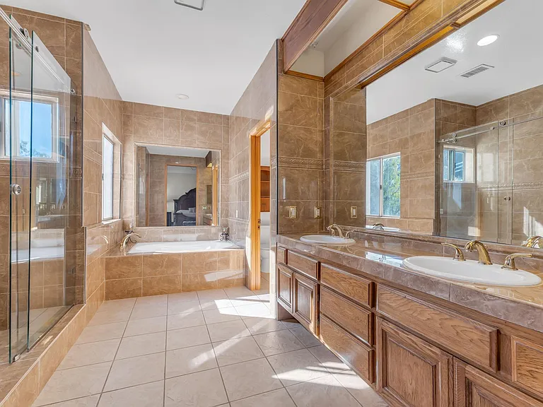 26940 Whitehorse Pl — Photo 36