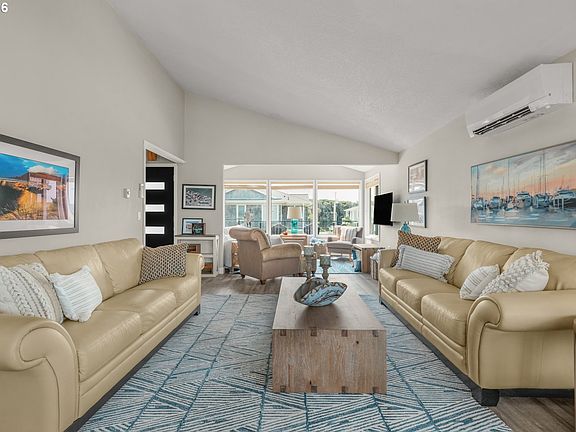 2nd image of 8875 Ocean Crest Ln
