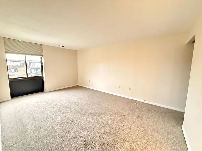 1000 Paradise Rd N #3R — Photo 17