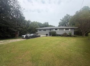 1886 Sunrise Dr, Galesburg, IL 61401