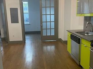 242 Central Ave #1B, Brooklyn, NY 11221