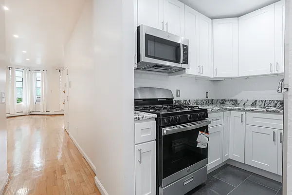 Rented by Compass | media 21