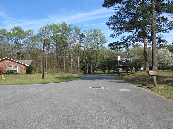 4th image of 105 Wildwood Dr