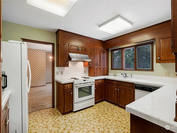 All appliances to stay. >