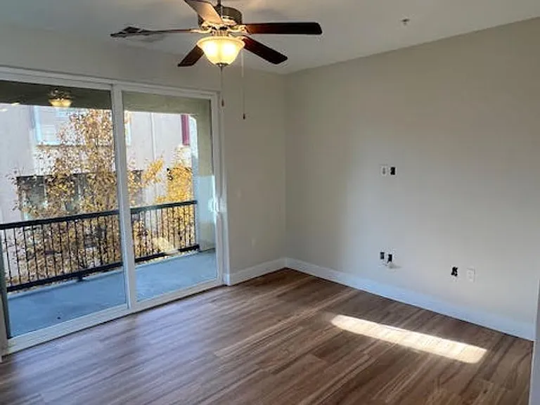 3056 Sterling Ridge Cir — Photo 10