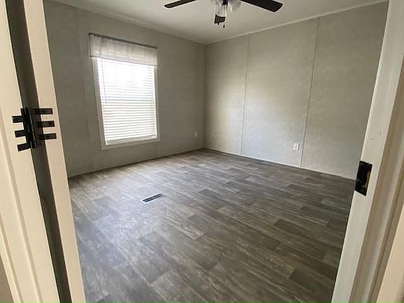 4th image of 381 SW 135th Ter #321