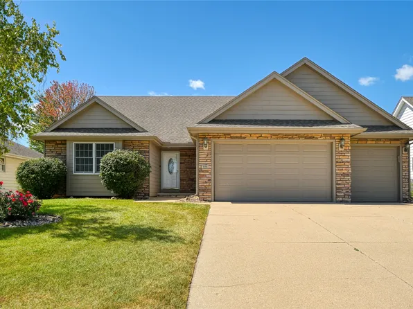 4016 127th St, Urbandale, IA 50323