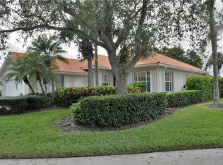 8001 SE Double Tree Dr, Hobe Sound, FL 33455