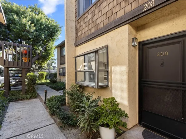 12750 Centralia St Unit 208, Lakewood, CA 90715