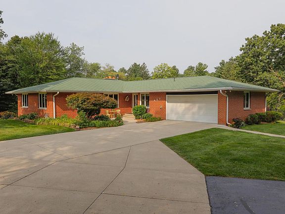 451 Marvin St-102
