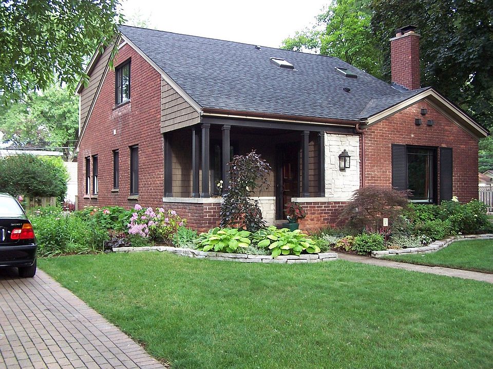 1st image of 1202 N Pleasant St