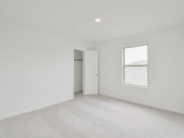 18546 Cepagatti Dr — Photo 28