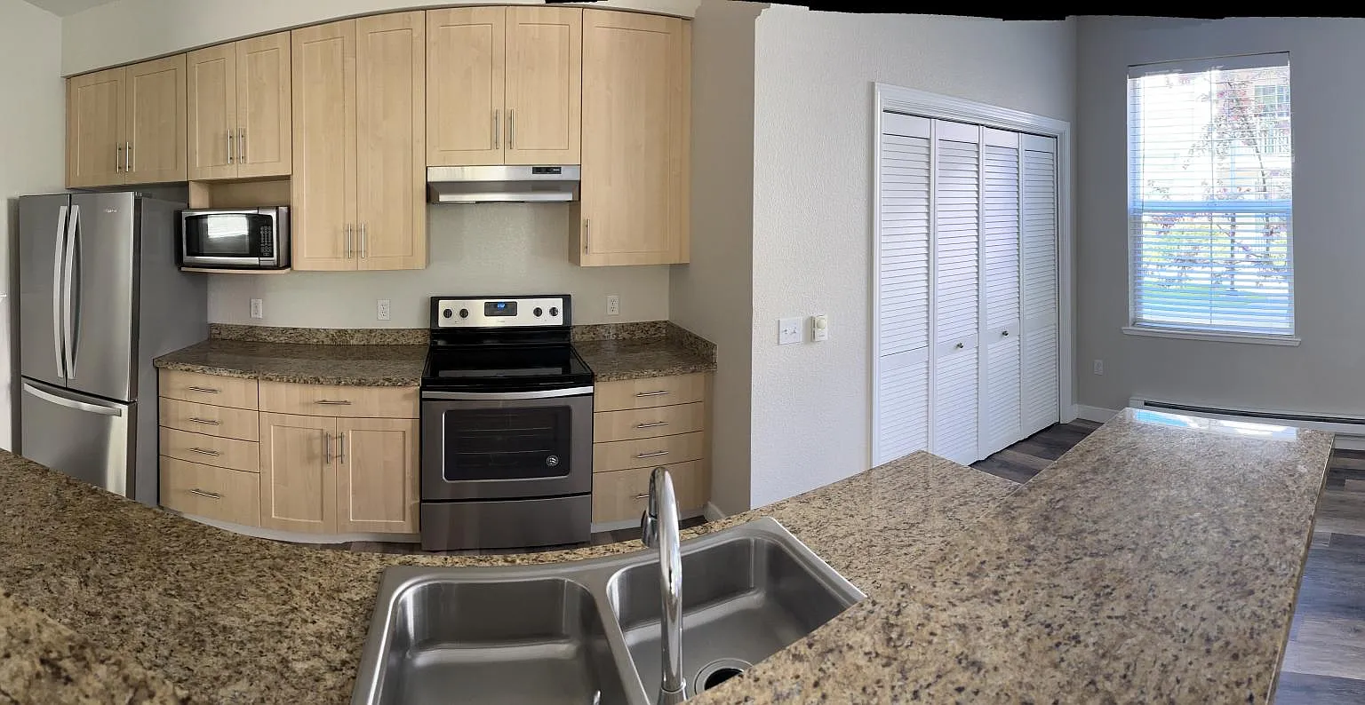 Catalina Luxury Apartments — Photo 4