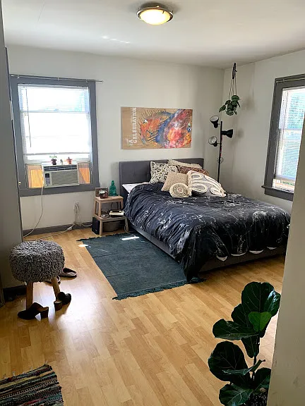 1339 S Sycamore Ave — Photo 15