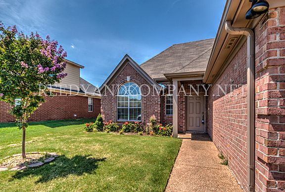 2nd image of 7010 Beringer Dr S