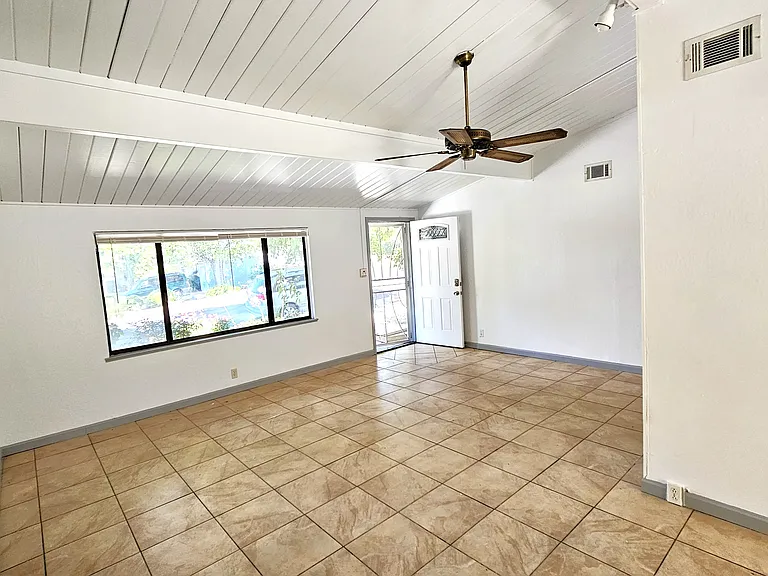 Living room at entrance