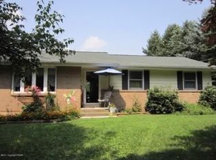 110 James Ln, Lehighton, PA 18235
