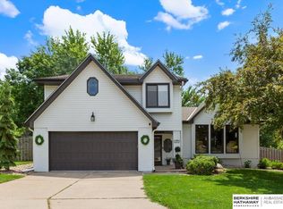 14995 Charles Cir, Omaha, NE 68154