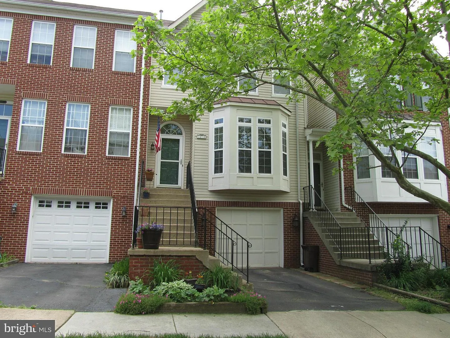 3 bed, 1620 sqft, $2,899 — Photo 1