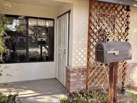 4th image of 544 Beth Ln