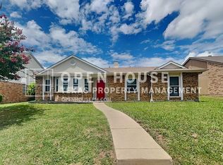 2049 Cologne Dr, Carrollton, TX 75007